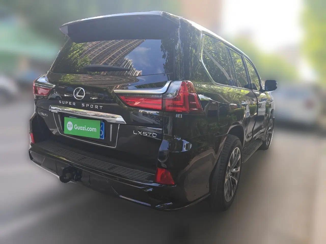 Lexus LX 2019 570 Dynamic Luxury Edition — миниатюра 6