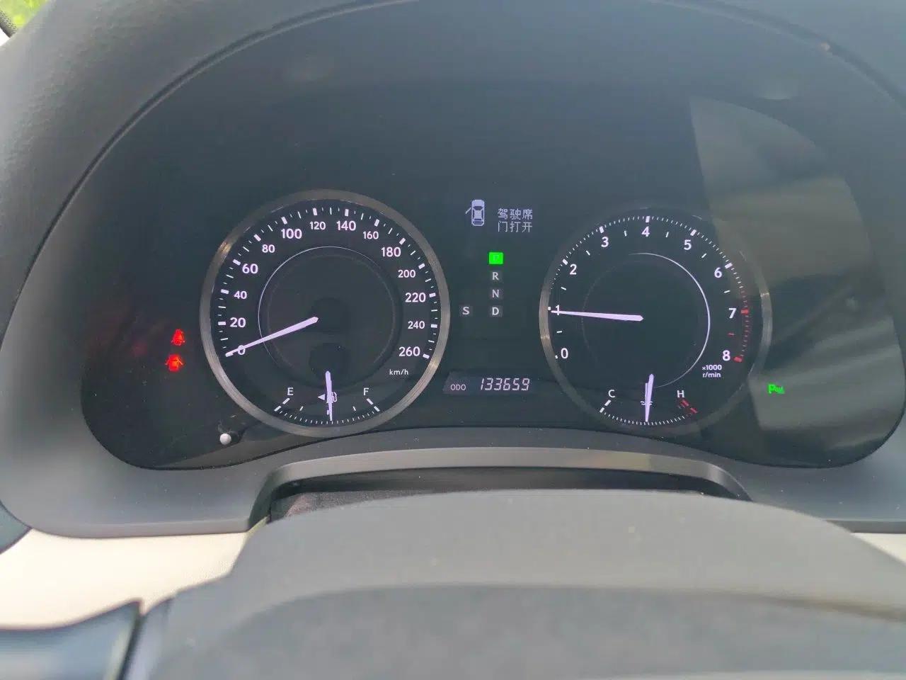 Lexus IS 2011 250C — миниатюра 11