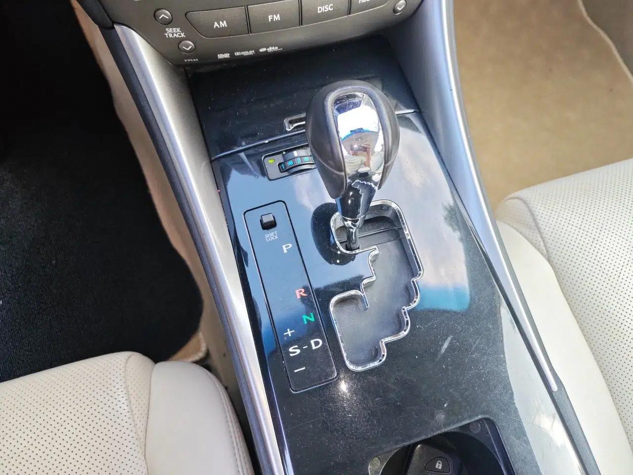 Lexus IS 2011 250C — миниатюра 14