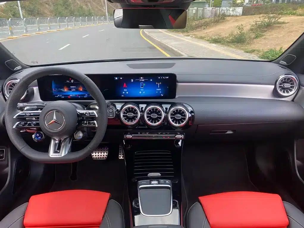 2023 Mercedes-Benz A-Class AMG A 35 L 4MATIC — миниатюра 16