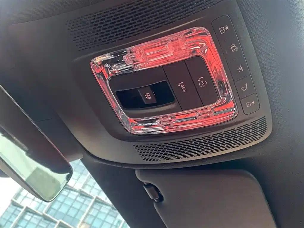 2023 Mercedes-Benz A-Class AMG A 35 L 4MATIC — миниатюра 22