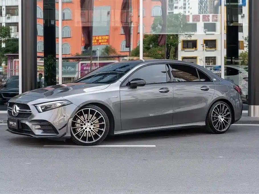 2022 Mercedes-Benz A-Class AMG A 35 L 4MATIC — миниатюра 2
