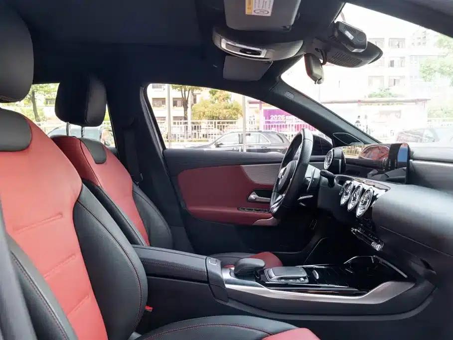 2022 Mercedes-Benz A-Class AMG A 35 L 4MATIC — миниатюра 14