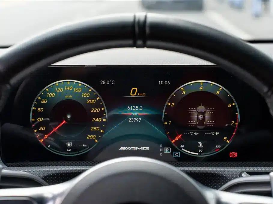 2022 Mercedes-Benz A-Class AMG A 35 L 4MATIC — миниатюра 23