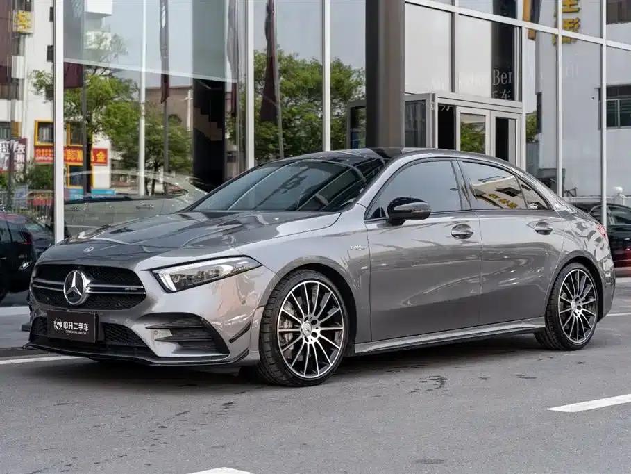 2022 Mercedes-Benz A-Class AMG A 35 L 4MATIC — миниатюра 4