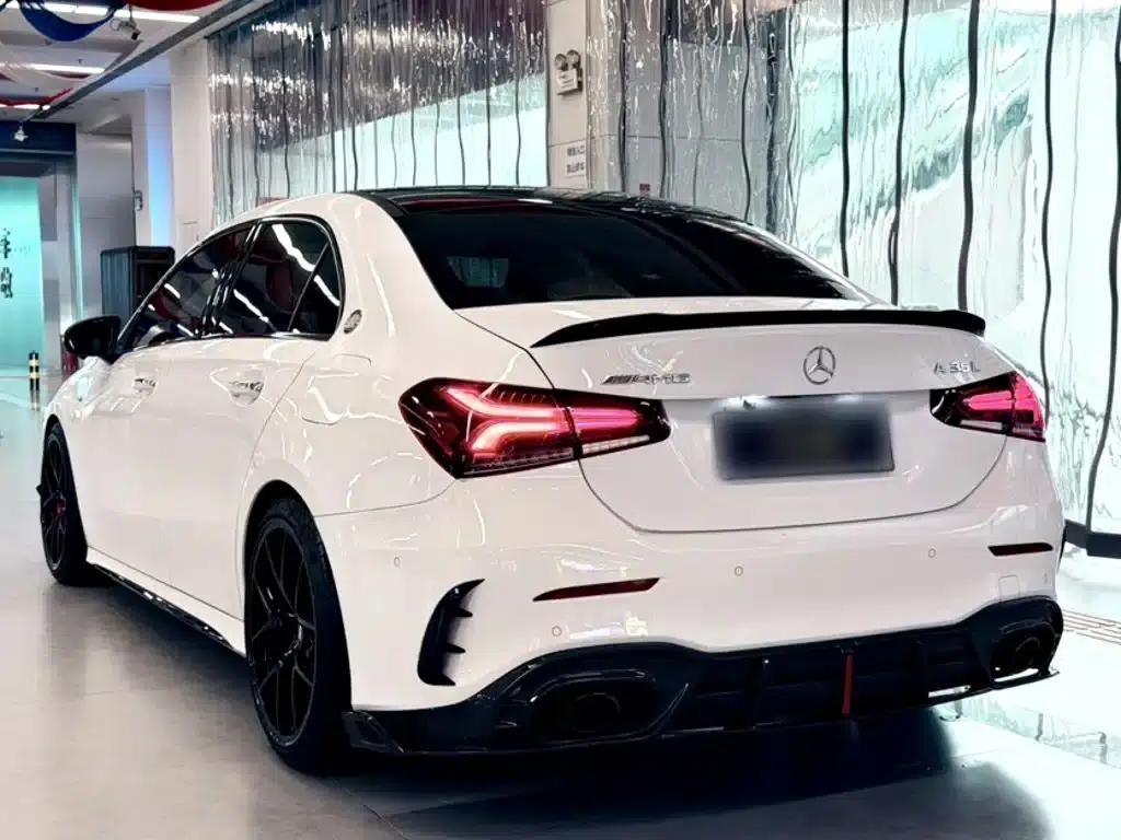 2022 Mercedes-Benz A-Class AMG A 35 L 4MATIC — миниатюра 7