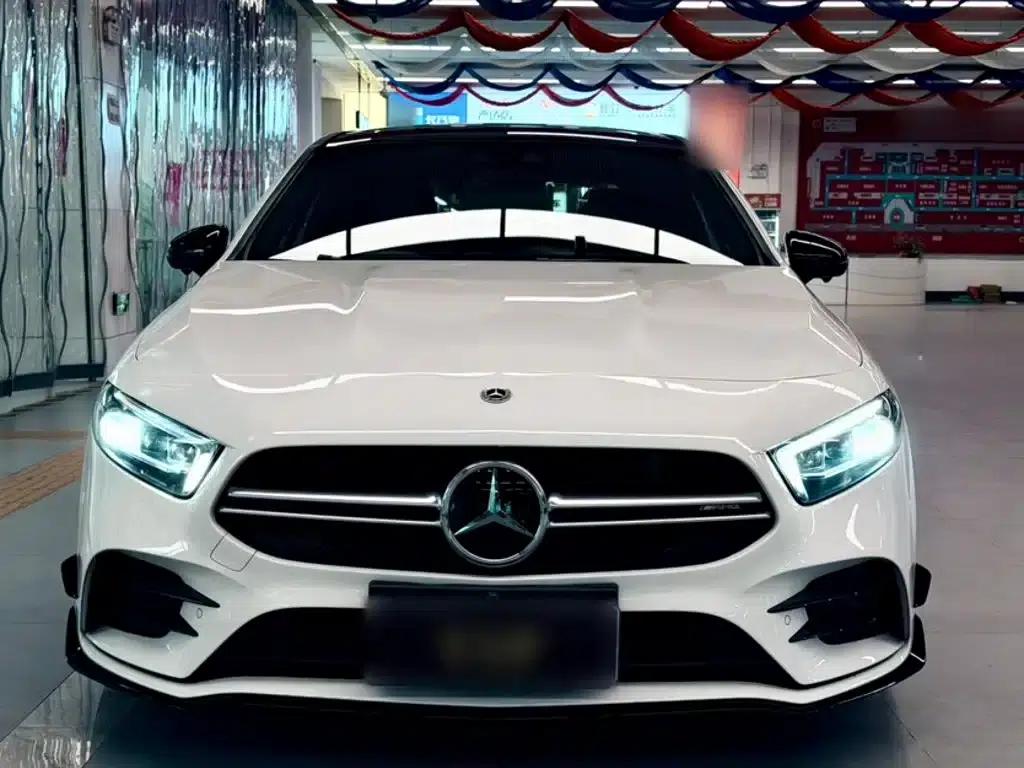 2022 Mercedes-Benz A-Class AMG A 35 L 4MATIC — миниатюра 8