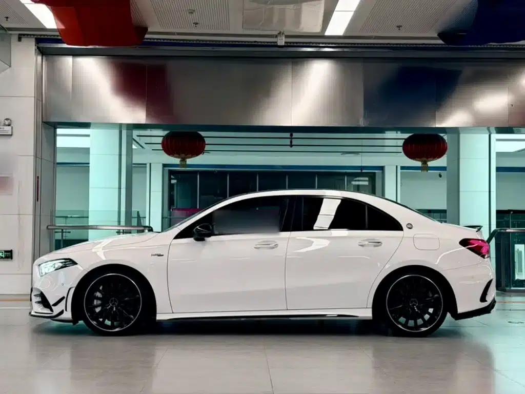 2022 Mercedes-Benz A-Class AMG A 35 L 4MATIC — миниатюра 6