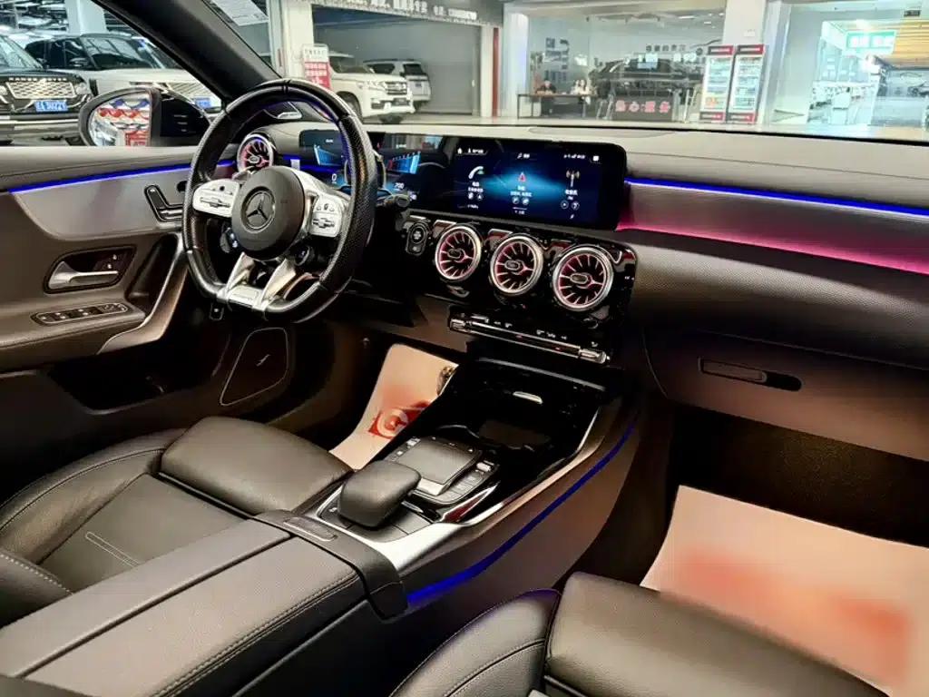 2022 Mercedes-Benz A-Class AMG A 35 L 4MATIC — миниатюра 9