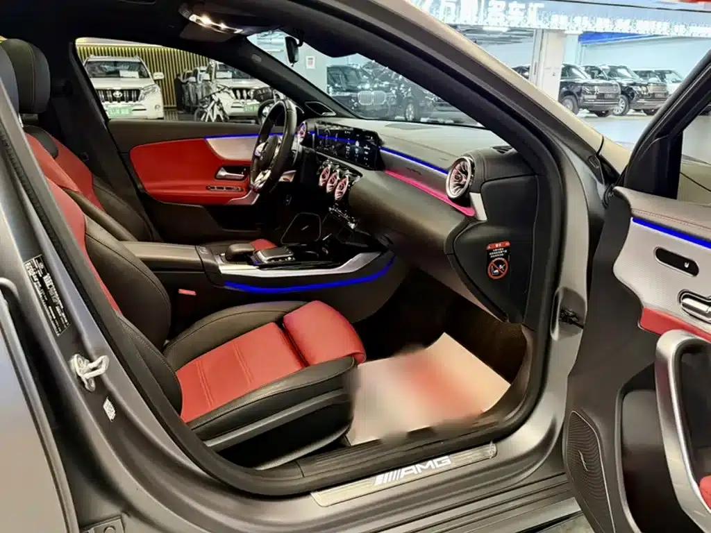 2023 Mercedes-Benz A-Class AMG A 35 L 4MATIC — миниатюра 13