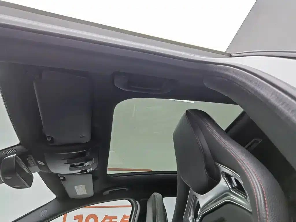 Imported 2017 Mercedes-Benz A-Class AMG A 45 4MATIC — миниатюра 14