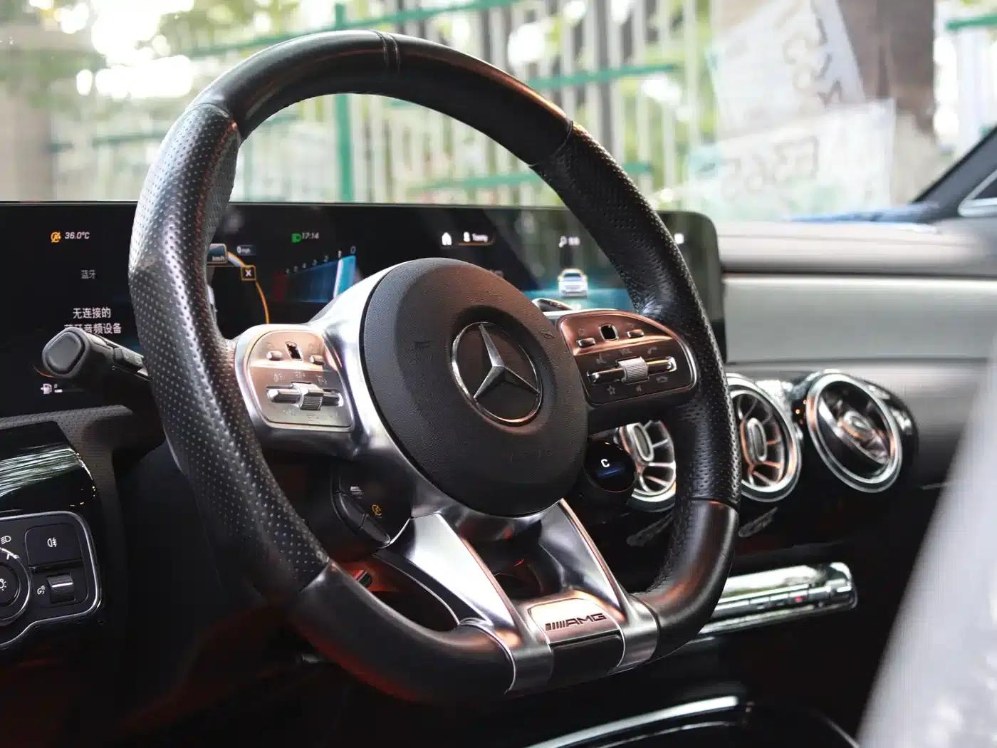 Imported 2020 Mercedes-Benz A-Class AMG A 35 4MATIC — миниатюра 8