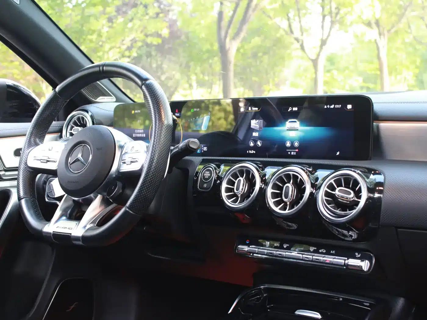 Imported 2020 Mercedes-Benz A-Class AMG A 35 4MATIC — миниатюра 10