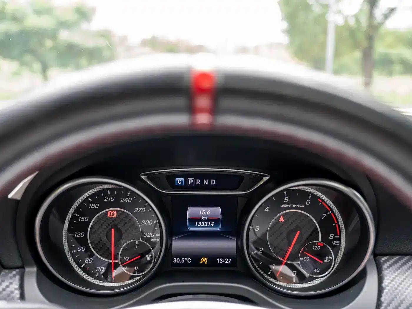 Imported 2016 Mercedes-Benz A-Class AMG A 45 4MATIC — миниатюра 18