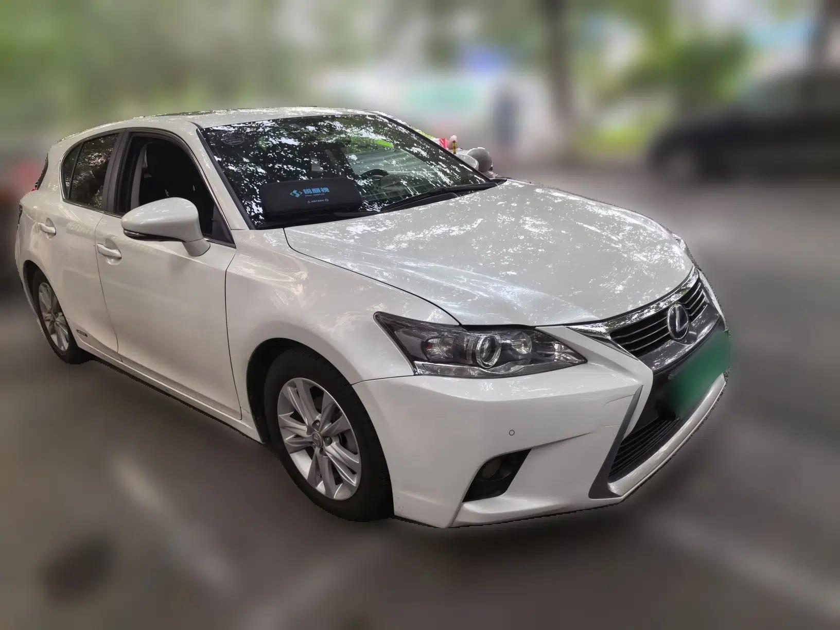 Lexus CT 2014 CT200h Comfort Edition Monochrome — миниатюра 3
