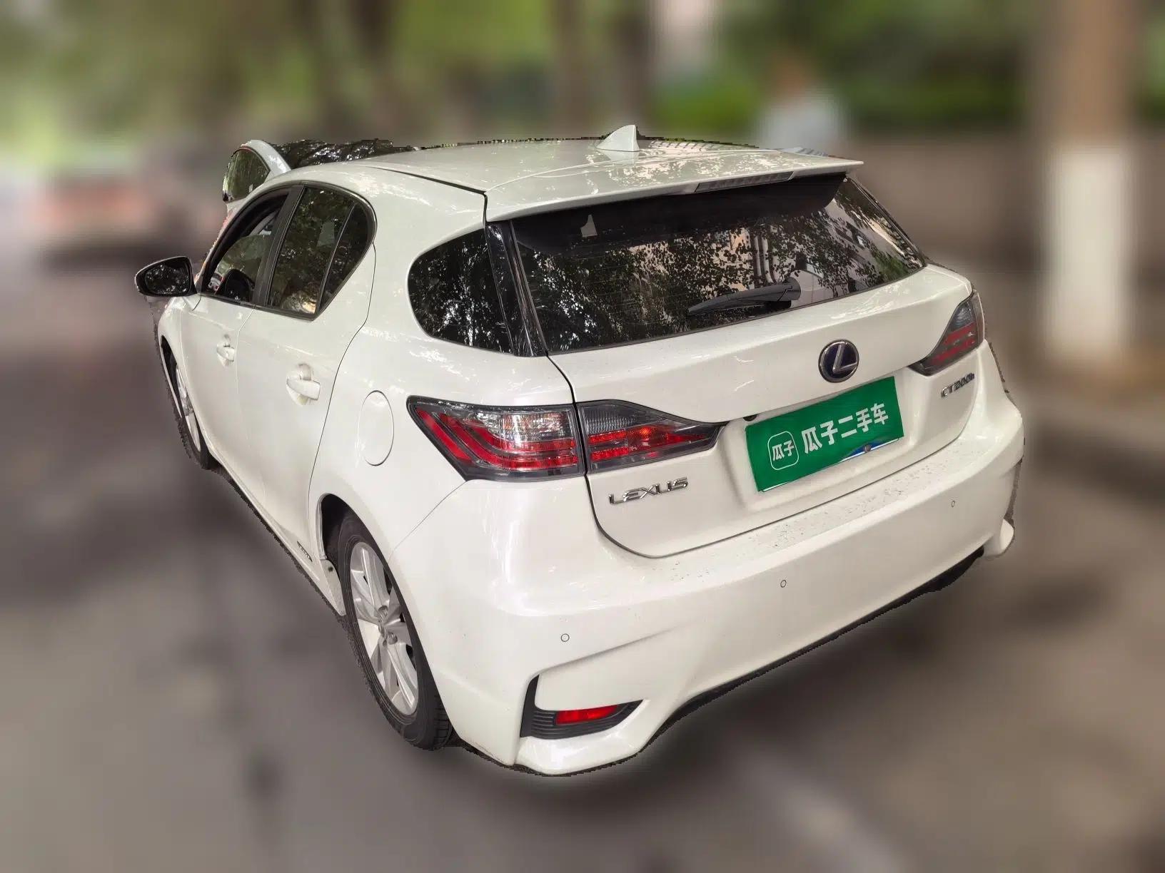 Lexus CT 2014 CT200h Comfort Edition Monochrome — миниатюра 4