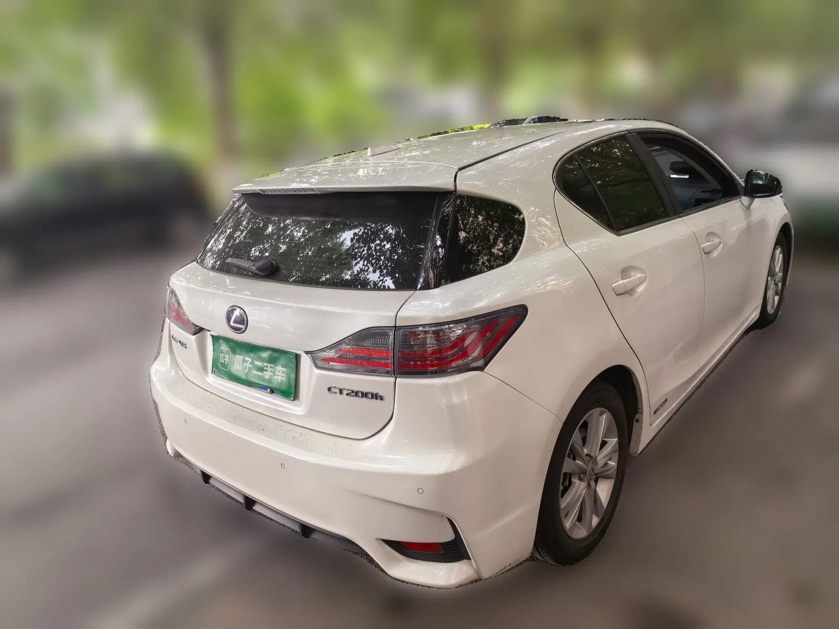 Lexus CT 2014 CT200h Comfort Edition Monochrome — миниатюра 6