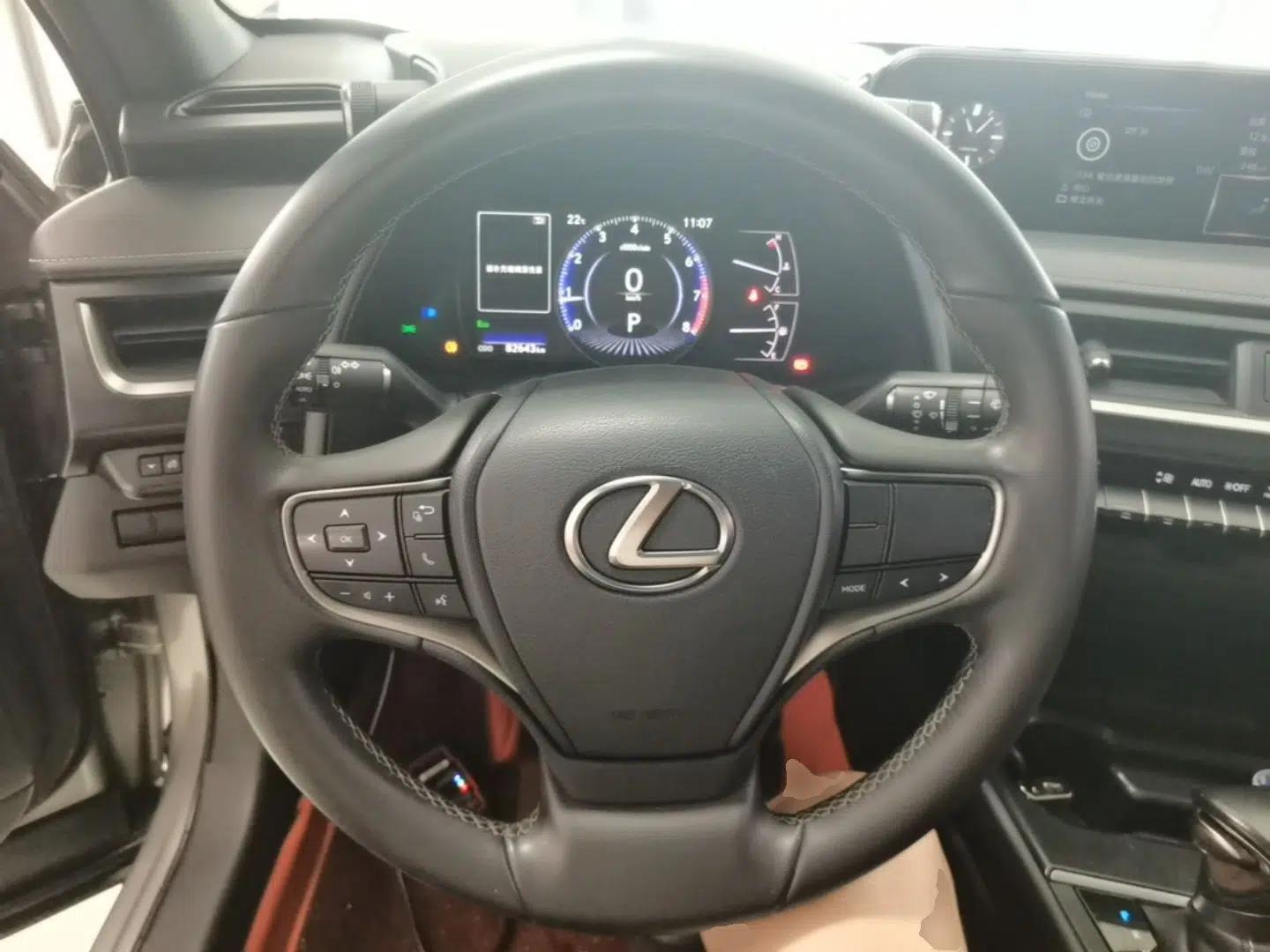 Lexus UX 2020 200 Special Edition — миниатюра 13