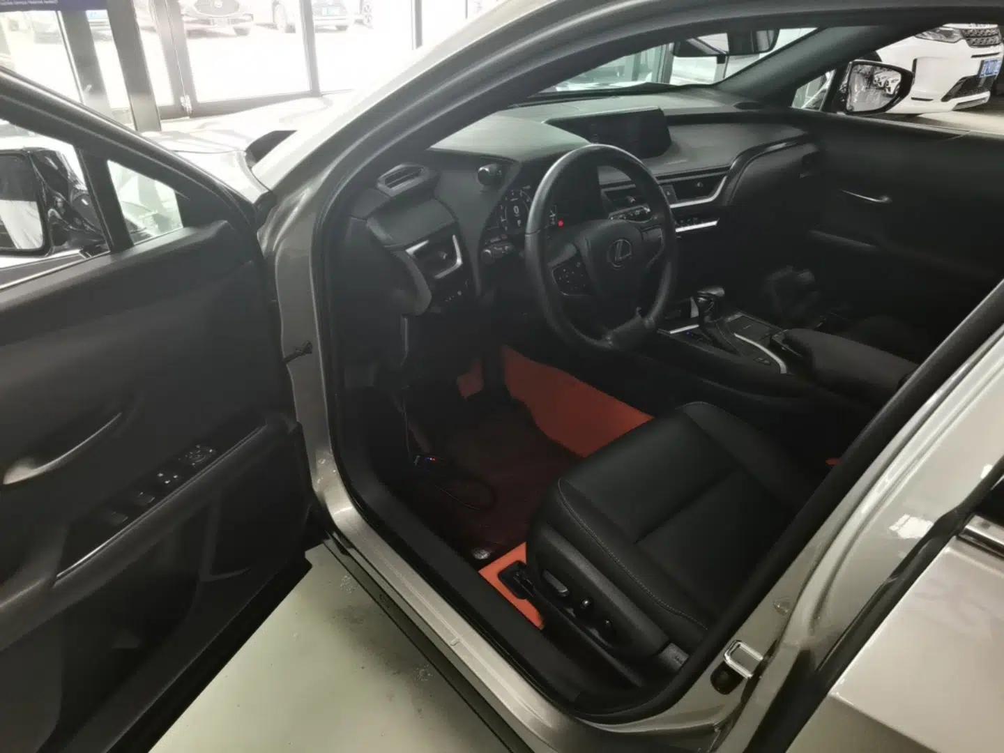 Lexus UX 2020 200 Special Edition — миниатюра 18