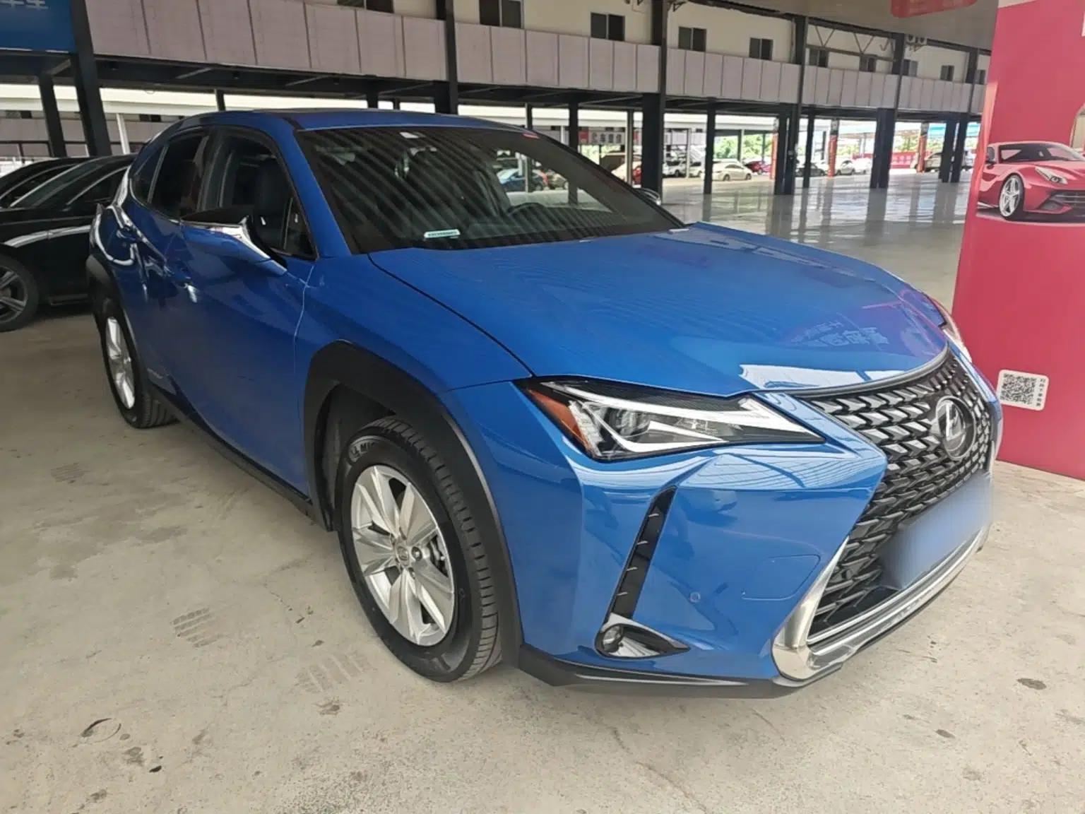 Lexus UX 2020 260h Explore & Adventure Edition — миниатюра 3