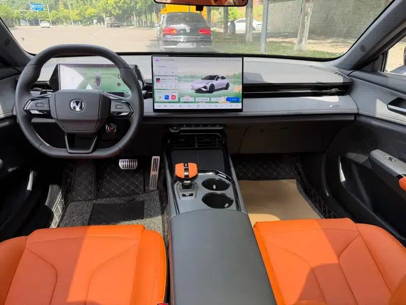 Changan UNI-V 2025 Model, Third Generation, 2.0T Sport Edition — миниатюра 8