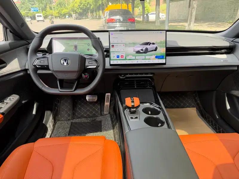Changan UNI-V 2025 Model, Third Generation, 2.0T Sport Edition — миниатюра 9