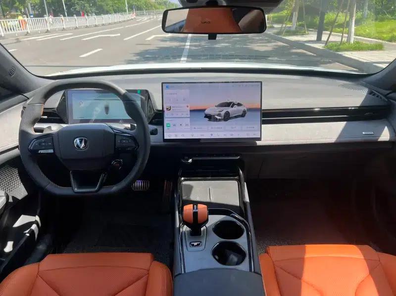 Changan UNI-V 2025 Model, Third Generation, 2.0T Sport Edition — миниатюра 9