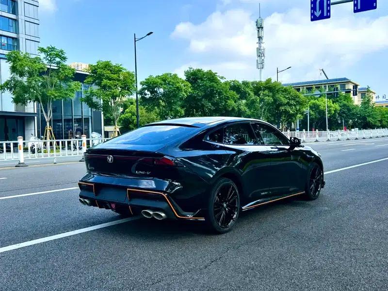 Changan UNI-V 2023 1.5T Sport Edition — миниатюра 6