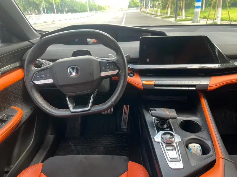 Changan UNI-V 2023 1.5T Sport Edition — миниатюра 9