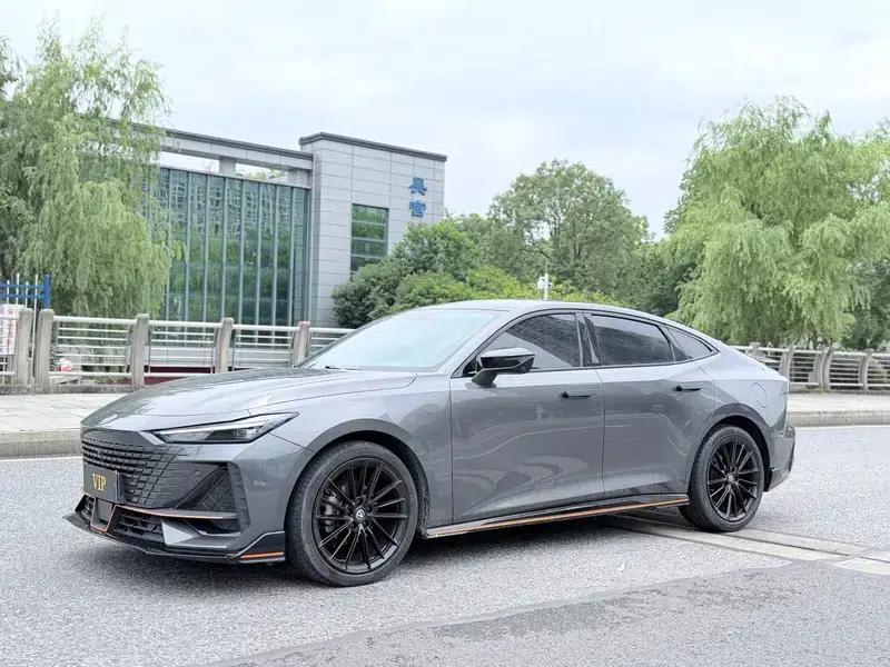 Changan UNI-V 2023 1.5T Premium Edition — миниатюра 1