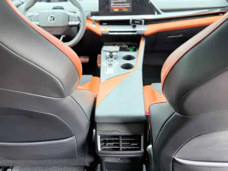 Changan UNI-V 2023 1.5T Premium Edition — миниатюра 7