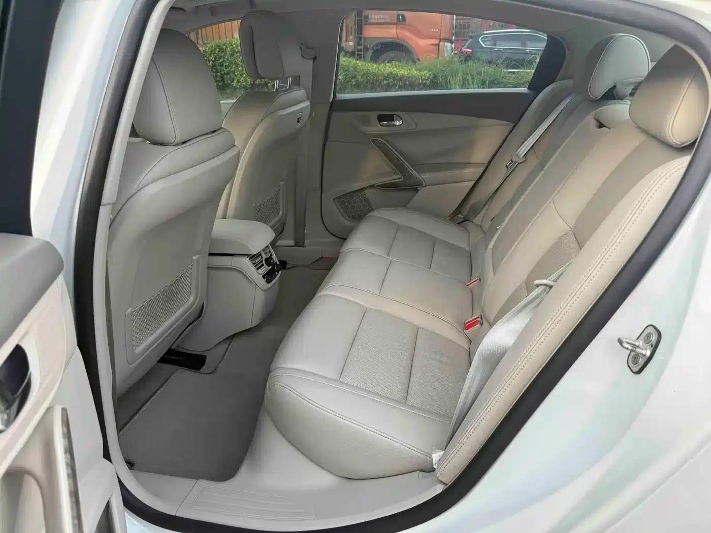 Peugeot 508 2013 2.0L 2nd Anniversary Automatic Smart Edition — миниатюра 4