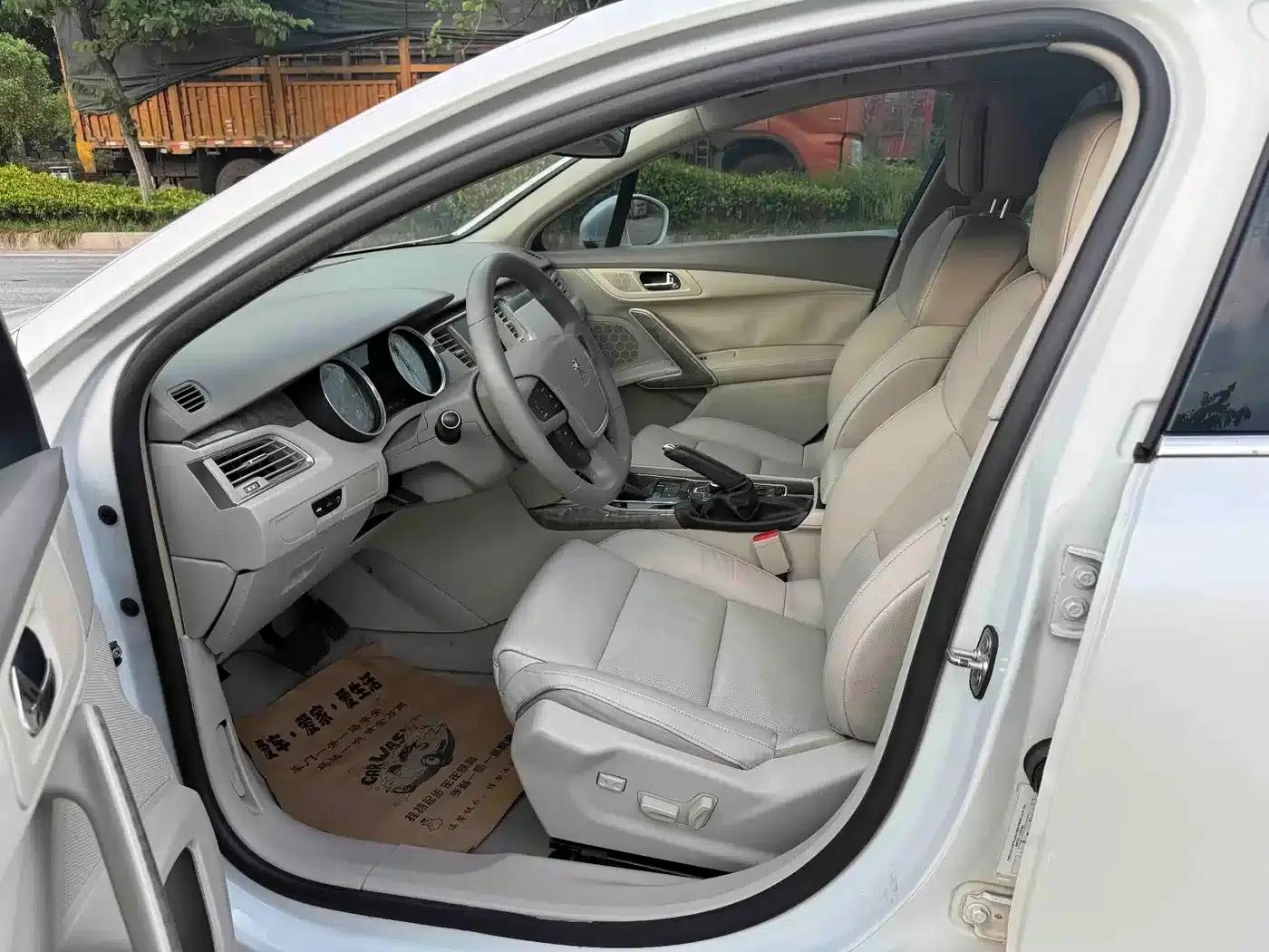 Peugeot 508 2013 2.0L 2nd Anniversary Automatic Smart Edition — миниатюра 5