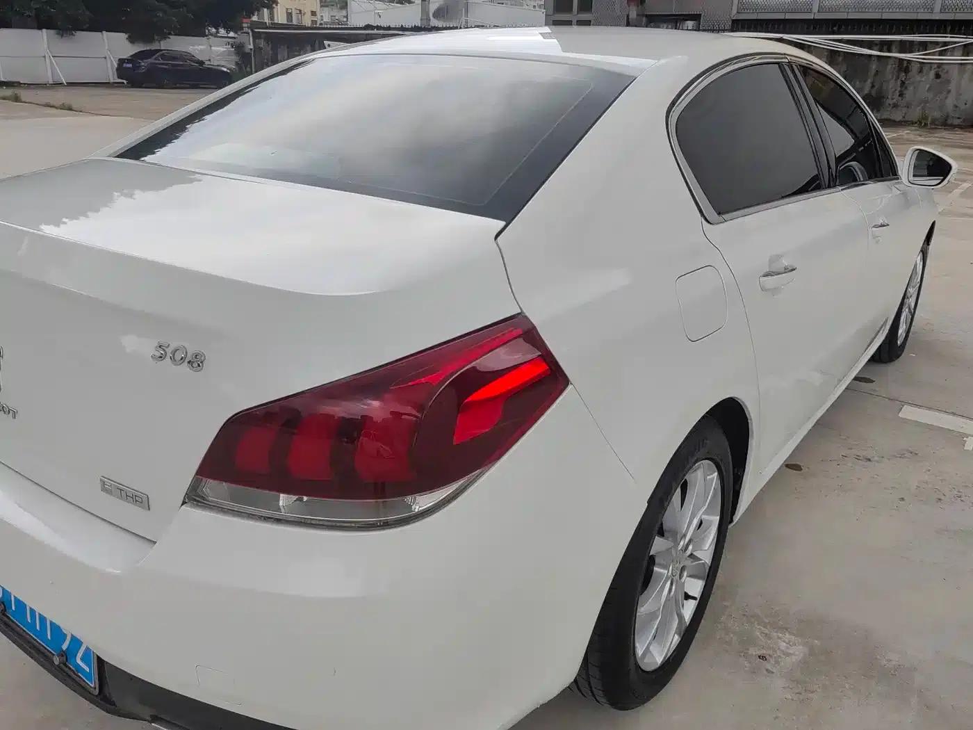 Peugeot 508 2015 1.6THP Automatic Premium Edition — миниатюра 18