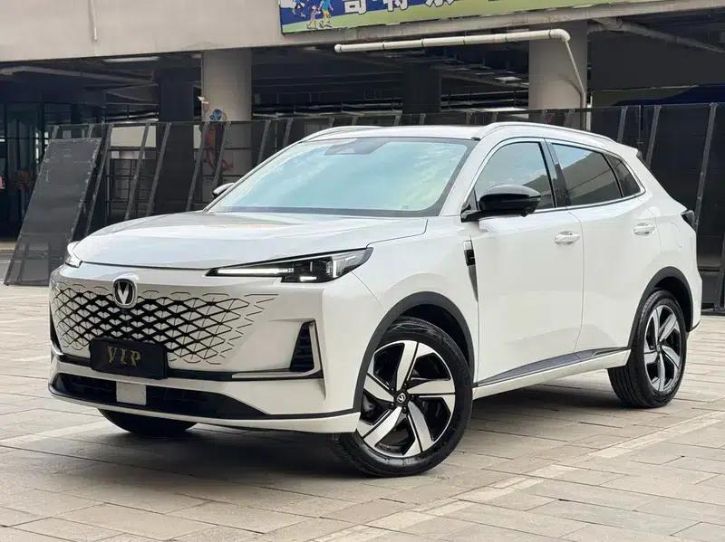 Changan CS55 PLUS 2024 Model, Third Generation 1.5T DCT Premium Edition — миниатюра 1
