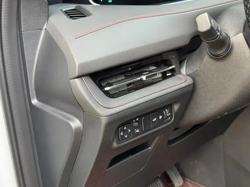 Changan CS55 PLUS 2024 Model, Third Generation 1.5T DCT Premium Edition — миниатюра 13