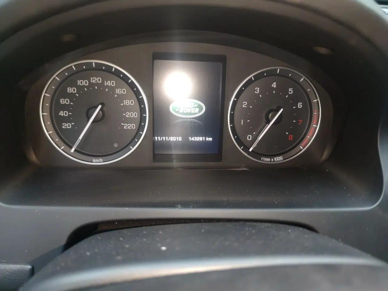 Land Rover Freelander 2 2013 2.0T Si4 SE Gasoline Edition — миниатюра 12