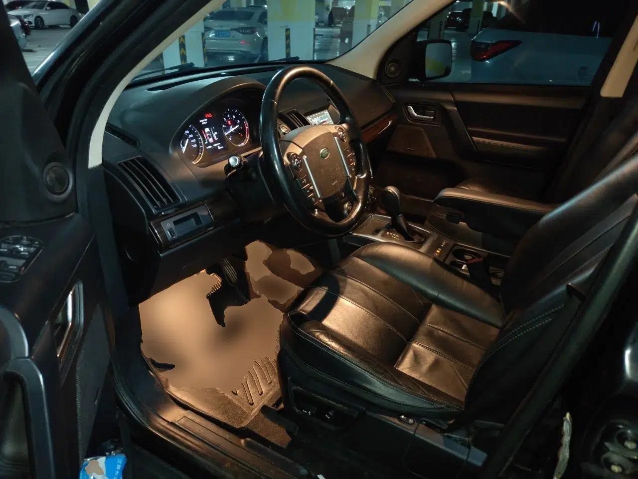 Land Rover Freelander 2 2014 2.0T Si4 SE Gasoline Version — миниатюра 16