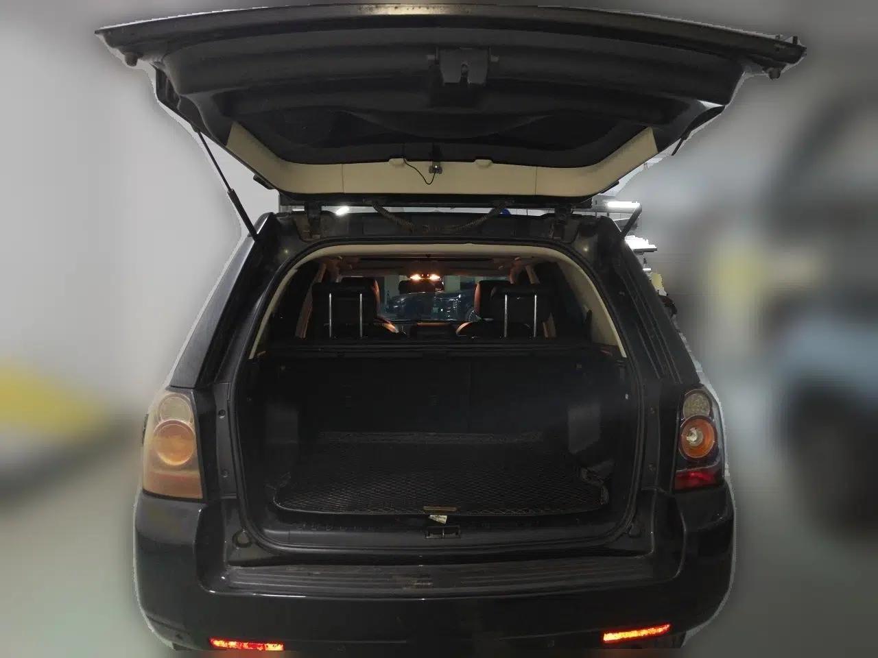 Land Rover Freelander 2 2014 2.0T Si4 SE Gasoline Version — миниатюра 19