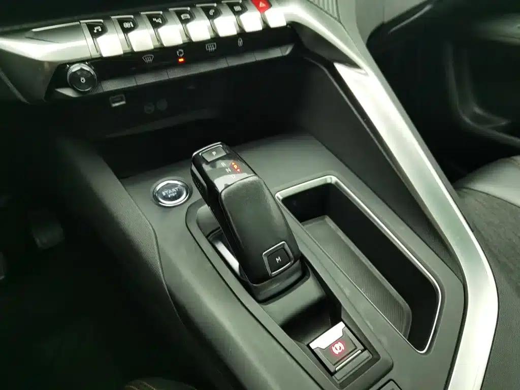 Peugeot 5008 2017 380THP 7-seater Elite Edition — миниатюра 13