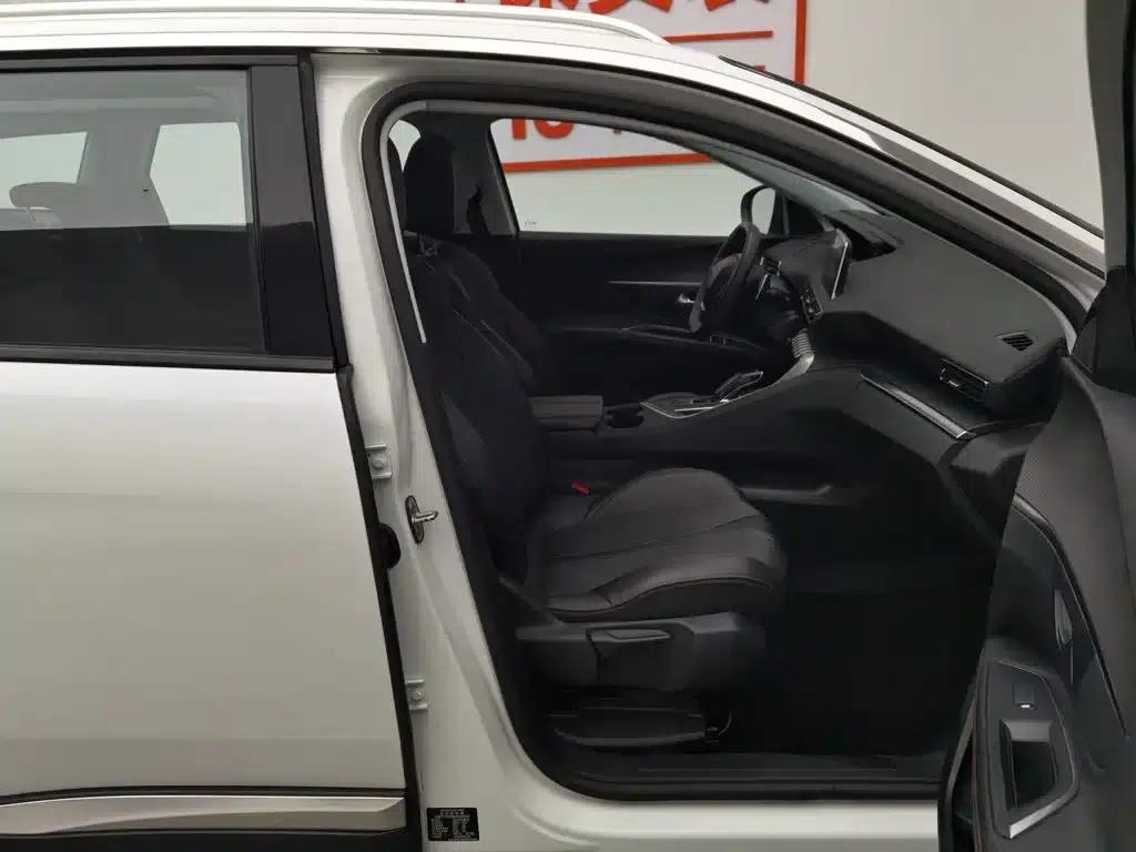 Peugeot 5008 2017 380THP 7-seater Elite Edition — миниатюра 23