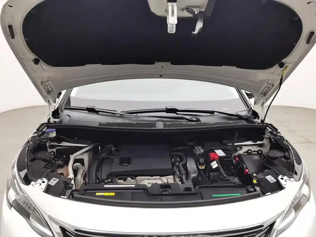 Peugeot 5008 2017 380THP 7-seater Elite Edition — миниатюра 6