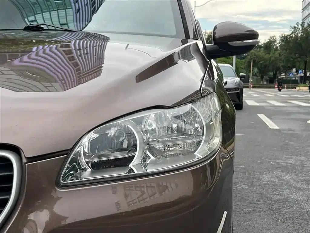 Peugeot 301 2014 1.6L Automatic Comfort Edition — миниатюра 26