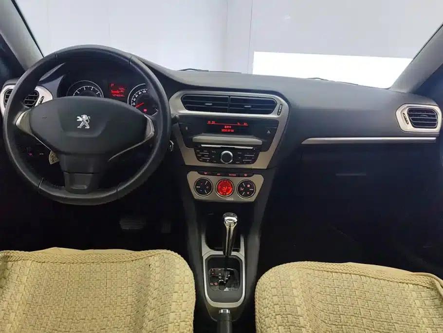 Peugeot 301 2014 1.6L Automatic Luxury Edition — миниатюра 12
