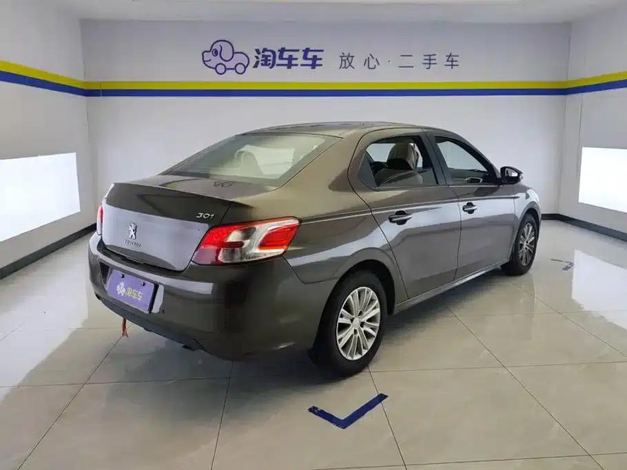 Peugeot 301 2014 1.6L Automatic Luxury Edition — миниатюра 3