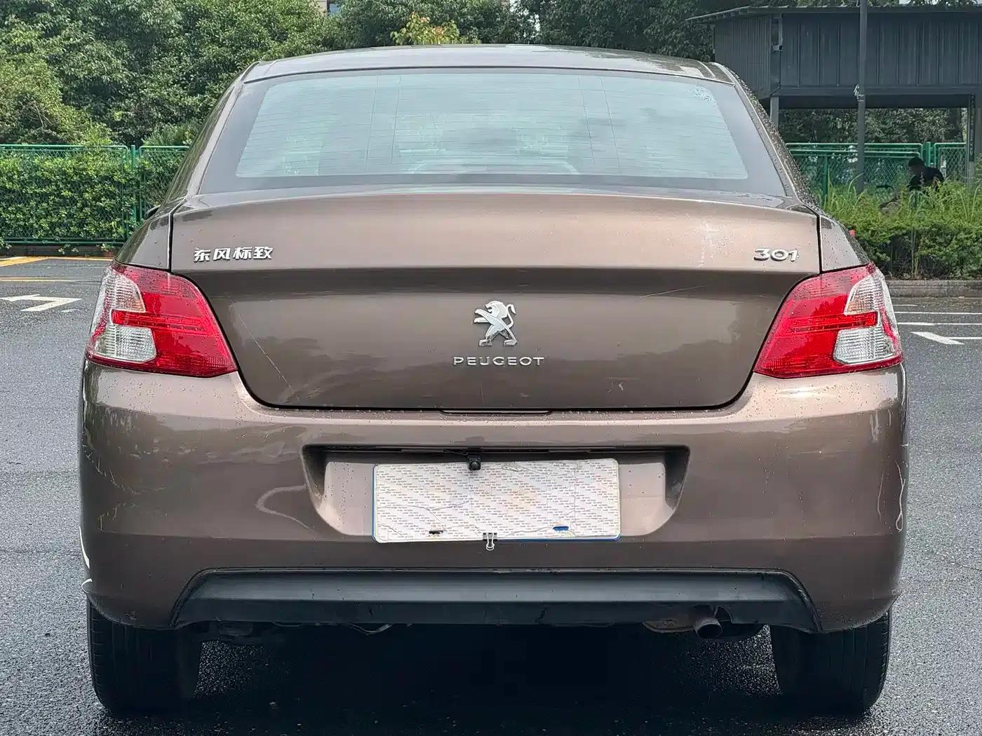 Peugeot 301 2014 1.6L Automatic Comfort Edition — миниатюра 6