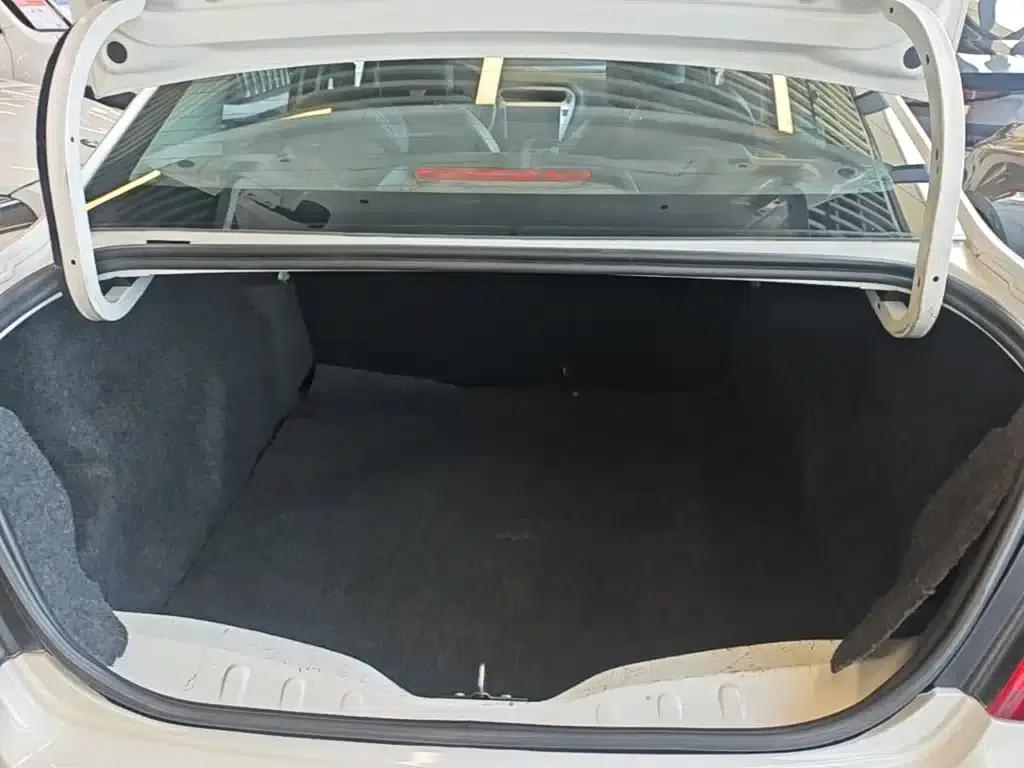 Peugeot 301 2014 1.6L Automatic Luxury Edition — миниатюра 19