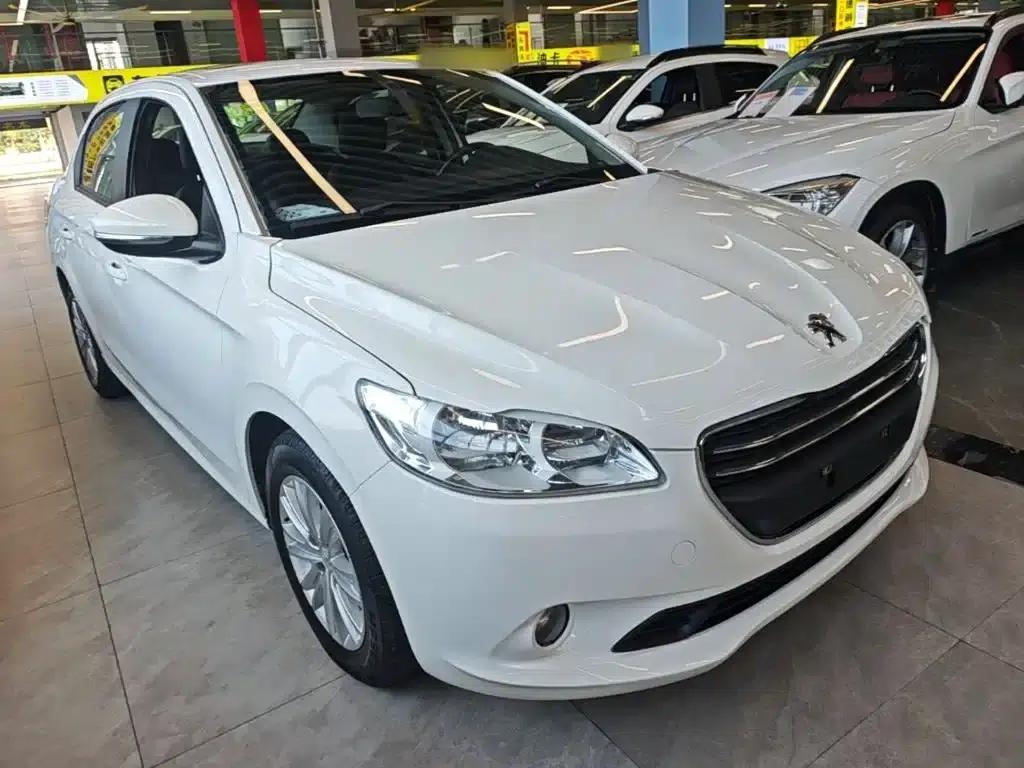Peugeot 301 2014 1.6L Automatic Luxury Edition — миниатюра 4