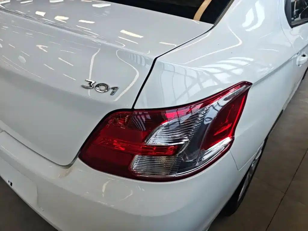 Peugeot 301 2014 1.6L Automatic Luxury Edition — миниатюра 8