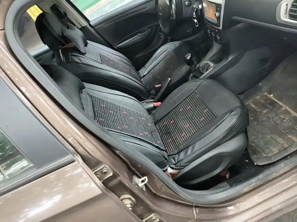 Peugeot 301 2014 1.6L Manual Comfort Edition — миниатюра 25